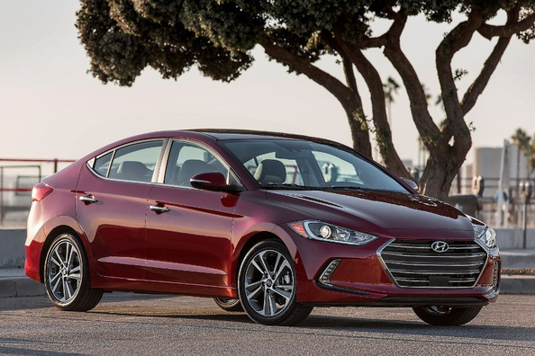 Hyundai Elantra sestās paaudzes sedana apskats