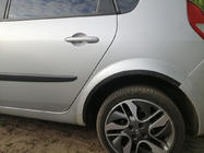 Renault Scenic/Grand 2003–2009 Riteņu arku uzlikas (4 gab., melnas) foto 2