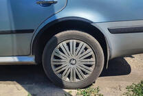 Skoda Octavia I Tour A4 1996–2010 Riteņu arku uzlikas (4 gab., melnas) foto 2