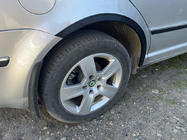 Skoda Superb 2001–2009 Riteņu arku uzlikas (4 gab., melnas) ABS plastmasa foto 7