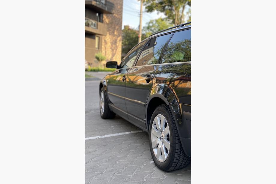 Volkswagen Passat B5 1997–2005 Riteņu arku uzlikas (4 gab., melnas) Sedans, 2000-2006, metāls Foto 16
