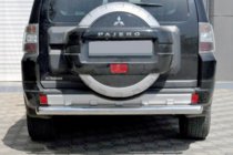 Mitsubishi Pajero Wagon III 1999–2006 Aizmugurējais aizsargloks AK002 (nerūsējošais tērauds) foto 1