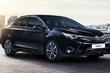 Atjauninātā Toyota Avensis sedana apskats foto 2