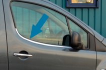 Citroen Berlingo 2008–2018 Durvju logu apmale (nerūsējošais tērauds) OmsaLine – itāļu nerūsējošais tērauds foto 1