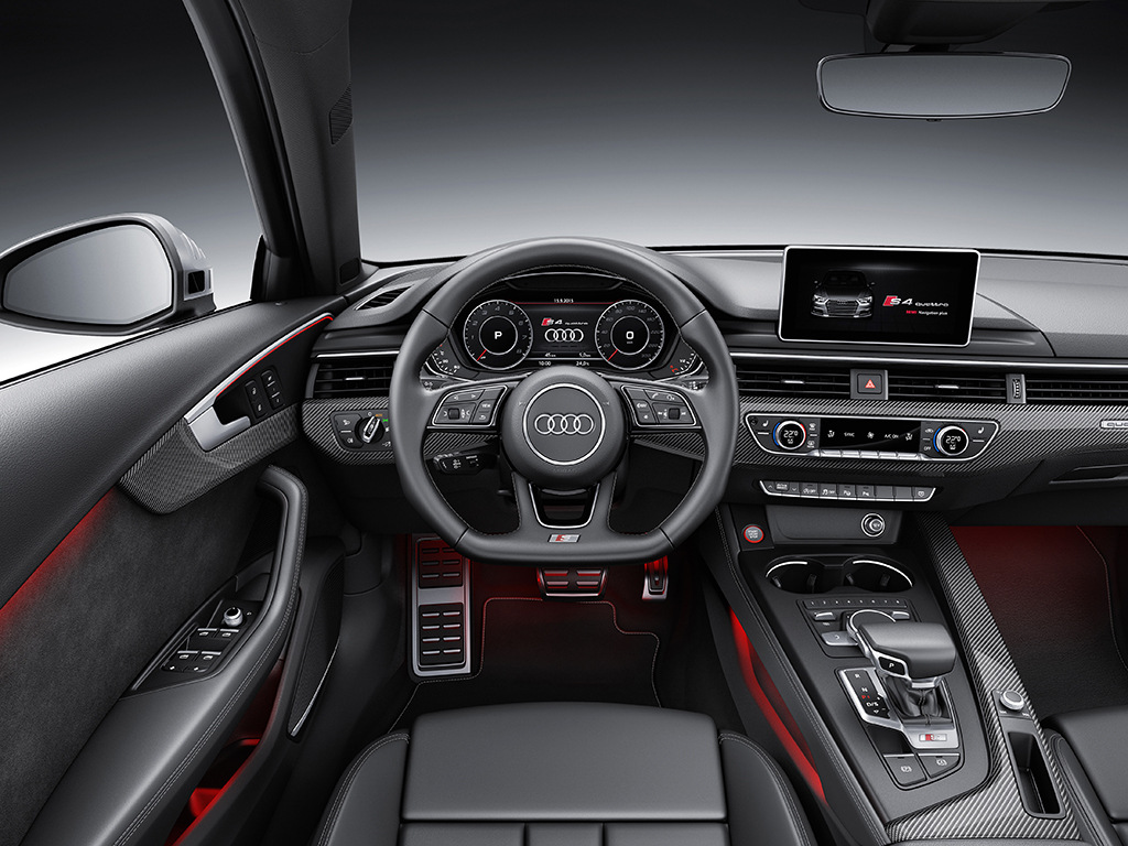Audi S4 "uzlādētā" sedana apskats