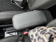 Citroen C-3 2009–2016 Roku balsts (ar plastmasas adapteri glāžu turētājam) foto 5