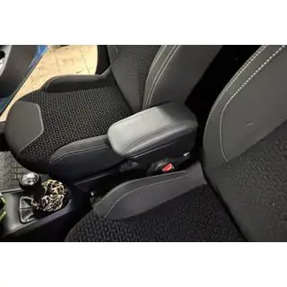 Roku balsts (ar plastmasas adapteri glāžu turētājam)