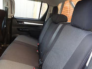 Toyota Hilux 2015– Automašīnas sēdekļu pārvalki (auduma, Classik) foto 2