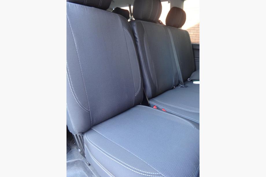 Volkswagen T5 2010–2015 Autosēdekļu pārvalki (mākslīgā āda↗audums, Premium) Priekšējie (2+1) Foto 8