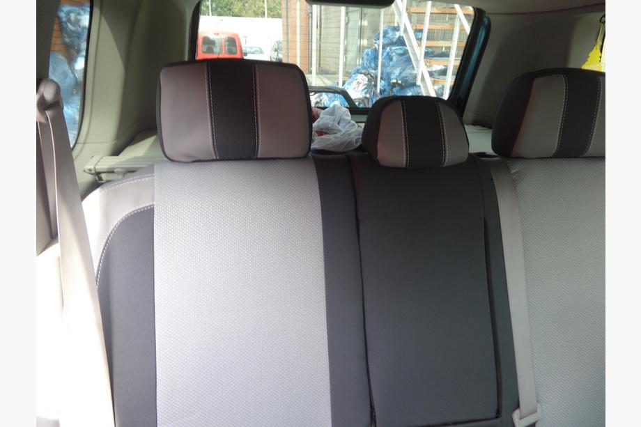Nissan X-trail T30 2002–2007 Autosēdekļu pārvalki (mākslīgā āda↗audums, Premium) Foto 19