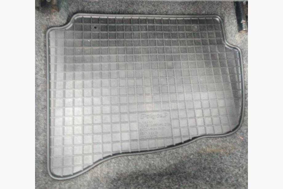Volkswagen Polo 2001–2009 Gumijas salona paklājiņi (4 gab., Polytep) Foto 3