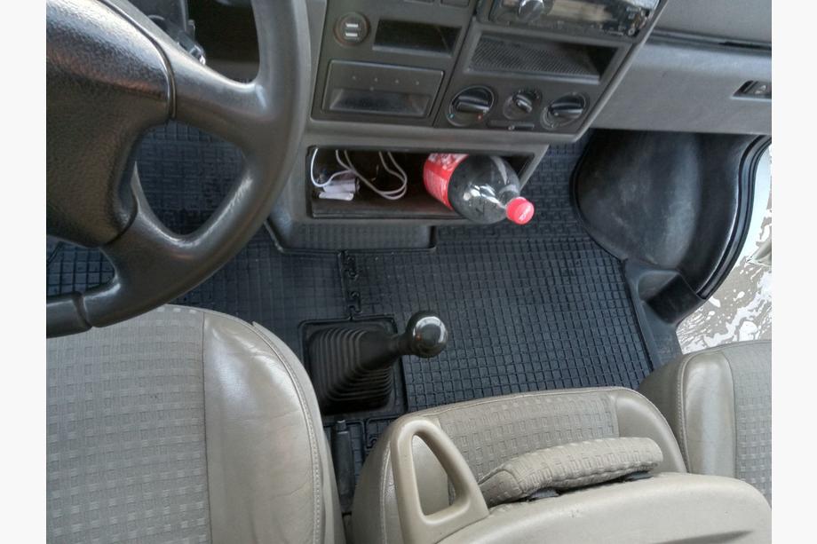 Volkswagen T4 Transporter 1990–2003 Gumijas salona paklājiņi (2 gab., Polytep) Image