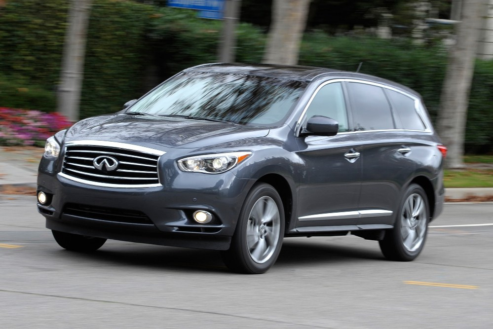 Apskats: septiņvietīgs krosovers Infiniti JX 35