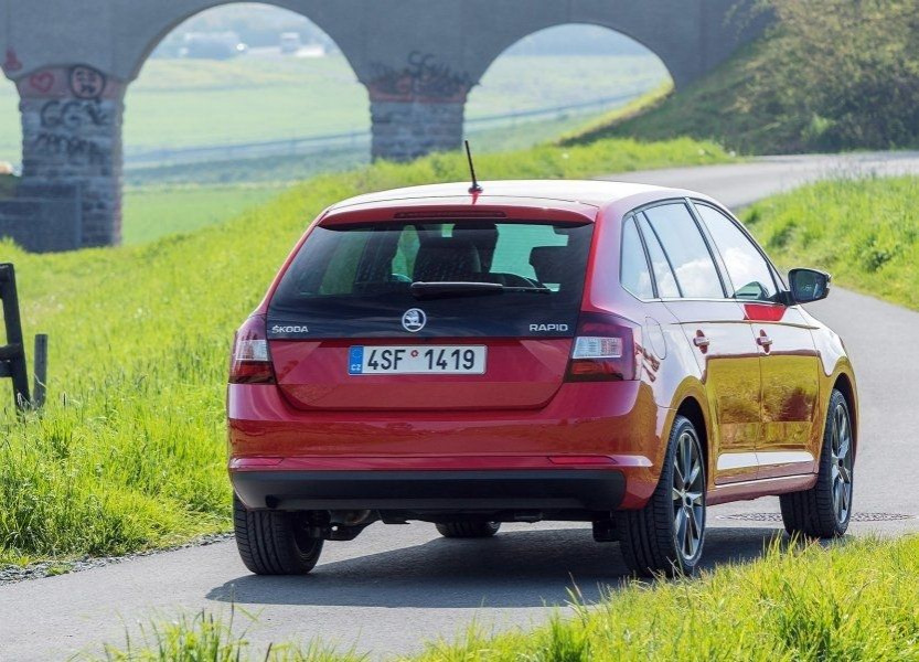 Atjauninātās Skoda Rapid Spaceback apskats