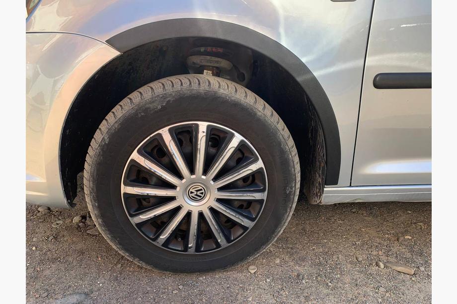 Volkswagen Caddy 2010–2015 Spārnu arku uzlikas (matēti melnas) Īsā bāze, 2 sānu (metāls) Foto 5