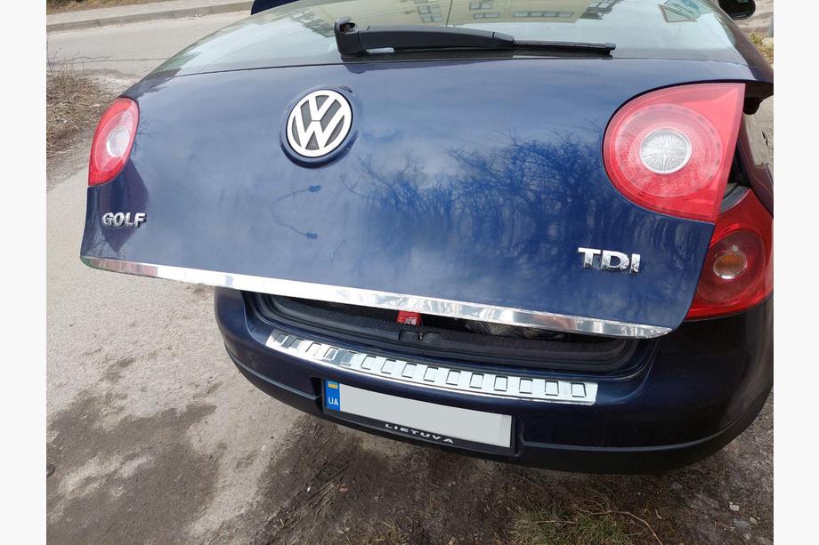 Volkswagen Golf 5 2003–2009 Bagāžnieka malas uzlika (nerūsējošais tērauds) OmsaLine – itāļu nerūsējošais tērauds Foto 3
