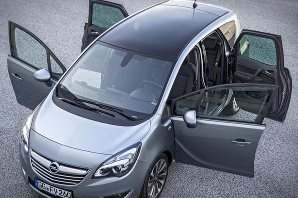 Atjauninātā Opel Meriva kompaktvena apskats