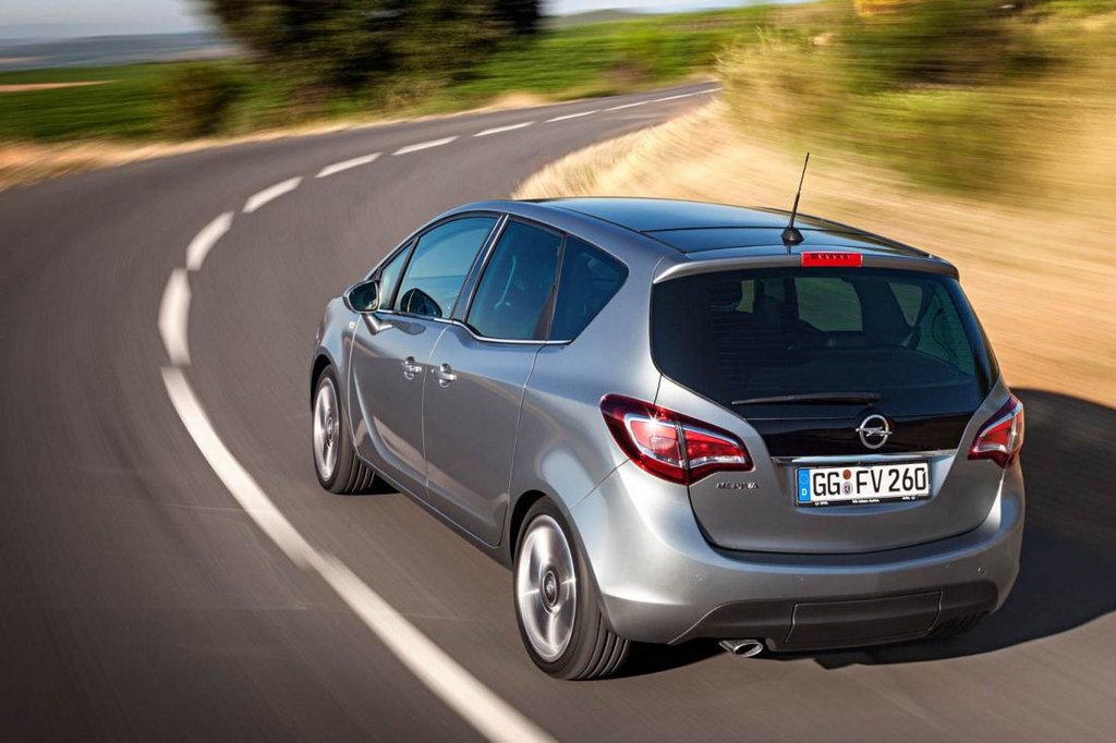 Atjauninātā Opel Meriva kompaktvena apskats