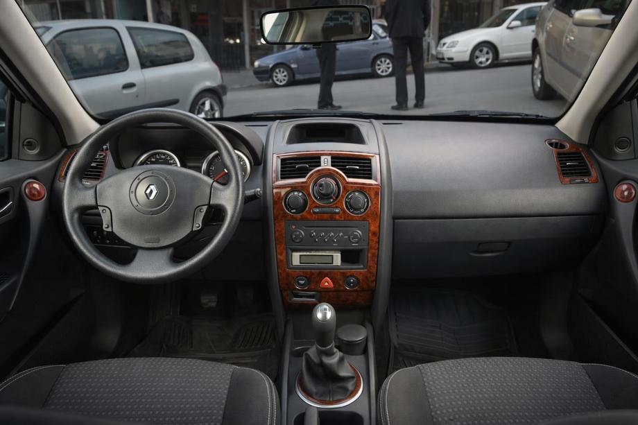 Renault Megane II 2004–2009 Paneļa apdares uzlikas, 17 detaļas (Meric, Turcija) Alumīnijs Image