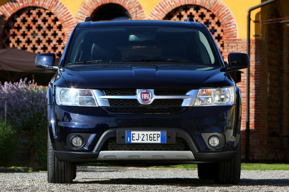 Fiat Freemont krosovera apskats
