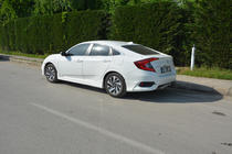 Honda Civic Sedans X 2016–2021 Aizmugurējā bufera stūra uzlikas (krāsošanai) foto 3