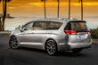 Chrysler Pacifica minivena apskats foto 1