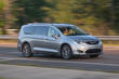 Chrysler Pacifica minivena apskats foto 3