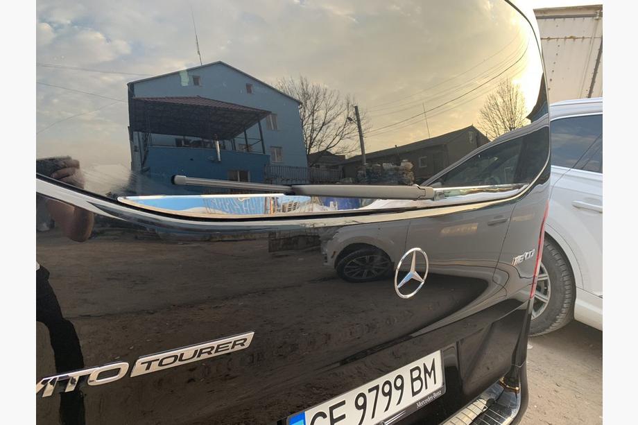 Mercedes Vito/V klase W447 2014– Aizmugurējā stikla apmale (mazais stikls) nerūsējošais tērauds OmsaLine – itāļu nerūsējošais tērauds Foto 3