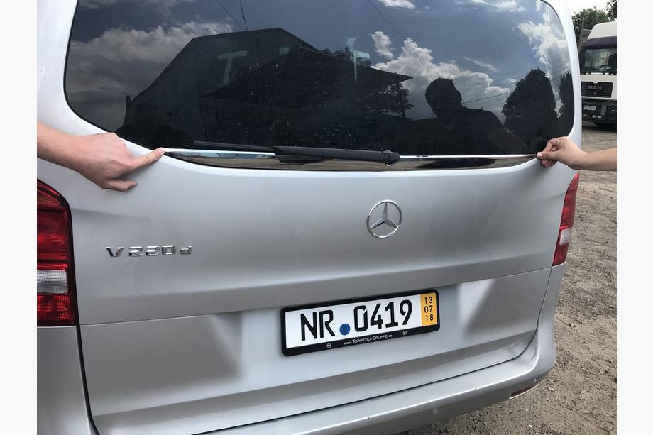 Mercedes Vito/V klase W447 2014– Aizmugurējā stikla apmale (mazais stikls) nerūsējošais tērauds OmsaLine – itāļu nerūsējošais tērauds Foto 5