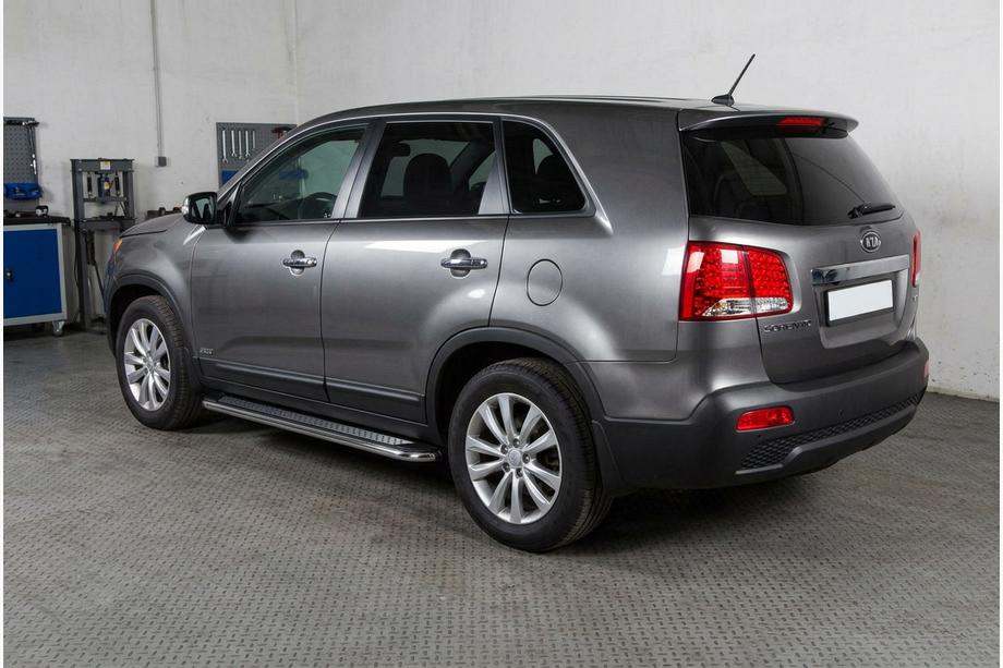 Kia Sorento II XM 2009–2014 Sānu pakāpieni Maydos V2 (2 gab., alumīnijs/nerūsējošais tērauds) 2010–2013 Image