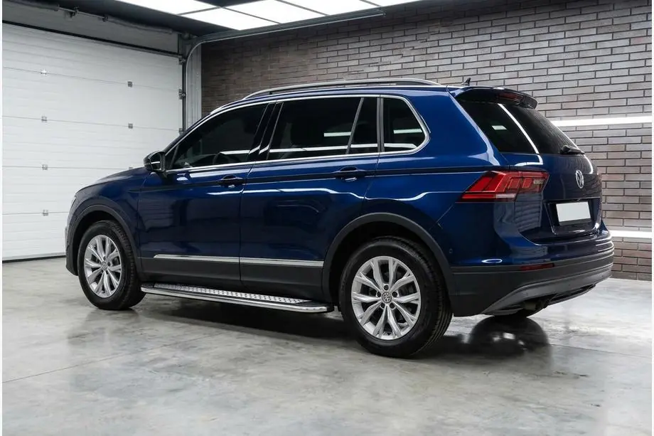 Volkswagen Tiguan 2016–2023 Sānu pakāpieni Maydos V2 (2 gab., alumīnijs/nerūsējošais tērauds) Image