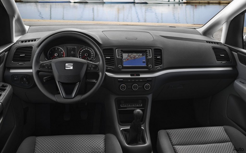 Seat Alhambra minivena apskats