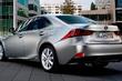 Atjauninātais sedans Lexus IS foto 6
