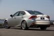Atjauninātais sedans Lexus IS foto 2