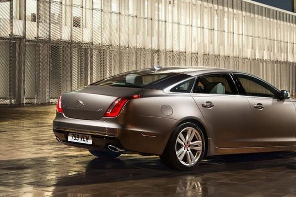 Premium klases sedans Jaguar XJ Foto 8