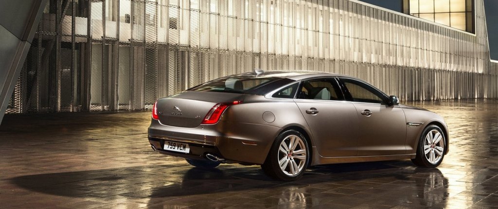 Premium klases sedans Jaguar XJ