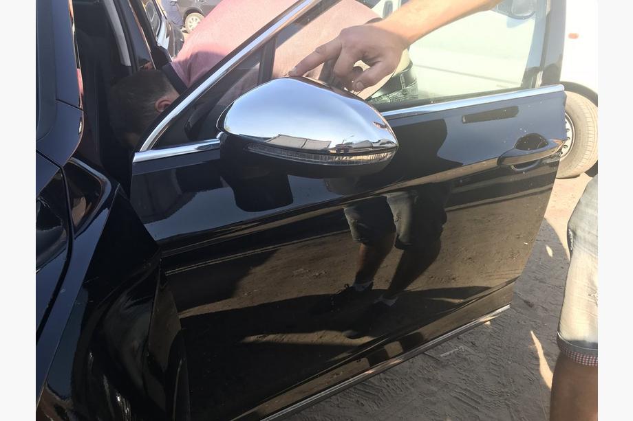 Volkswagen Passat B8 2015–2023 Spoguļu uzlikas EU (2 gab., nerūsējošais tērauds) Foto 3