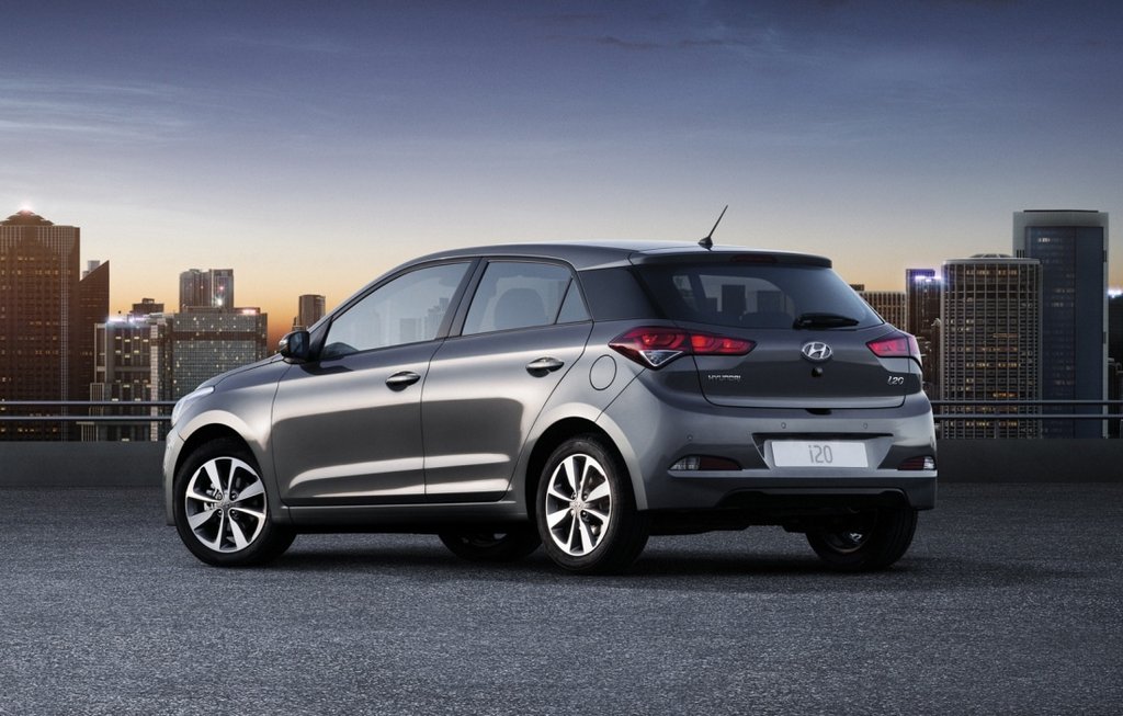 Hyundai i20 piecdurvju hečbeka apskats