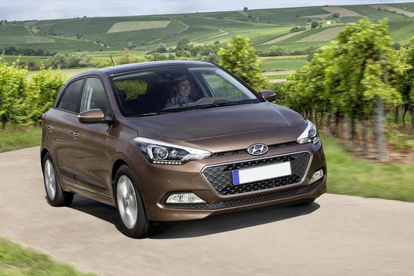 Hyundai i20 piecdurvju hečbeka apskats