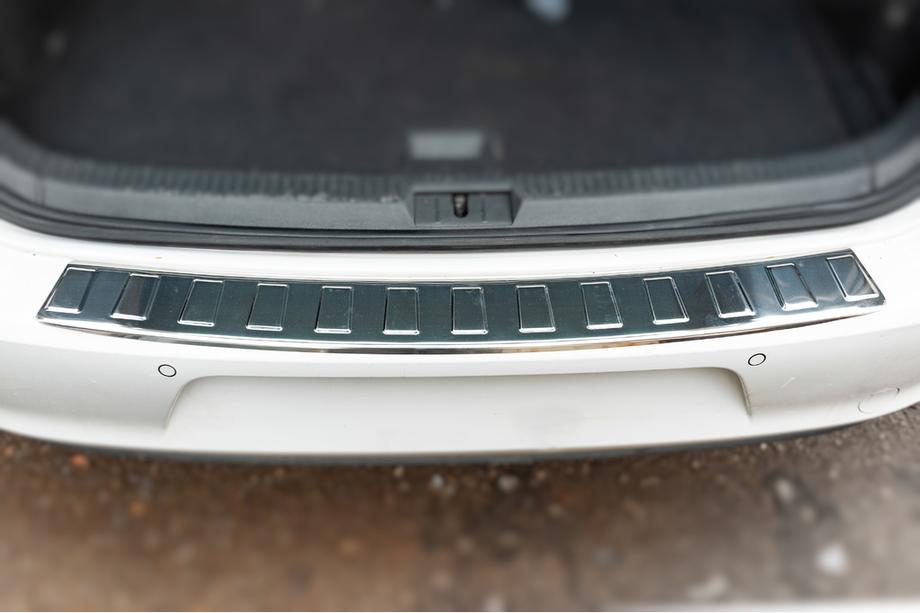 Volkswagen Golf 7/E-Golf 2012–2020 Aizmugurējā bufera uzlika Carmos (nerūsējošais tērauds) Universālis Foto 3