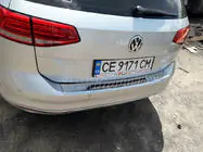Volkswagen Passat B8 2015–2023 Aizmugurējā bampera hromētā uzlika Carmos V1 (SW) foto 9