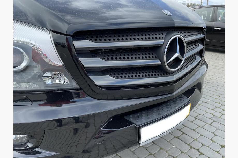 Mercedes Sprinter W906 2006–2018 Radiatora režģa uzlikas BlackChrome (2013↗, nerūsējošais tērauds) Foto 1