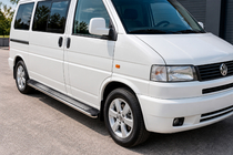 Volkswagen T4 Caravelle/Multivan 1990–2003 Sānu pakāpieni Maydos V2 (2 gab., alumīnijs/nerūsējošais tērauds) Īsā riteņu bāze foto 1