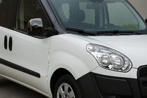 Fiat Doblo II 2010–2022 Spoguļu uzlikas melns hroms (2 gab., plastmasa) foto 1