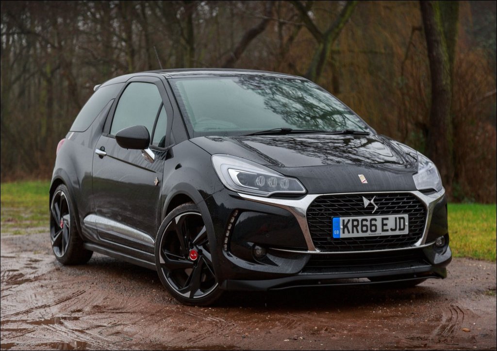 Citroen DS 3 trīsdurvju hečbeka apskats