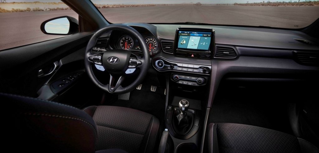 Hyundai Veloster otrās paaudzes hečbeka apskats
