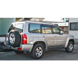 Safari bodykit komplekts Nissan Patrol Y61 1997–2011 foto 2