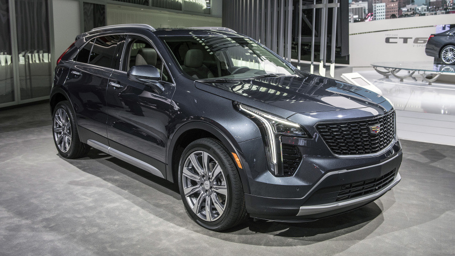 Kompakts premium klases krosovera Cadillac XT4