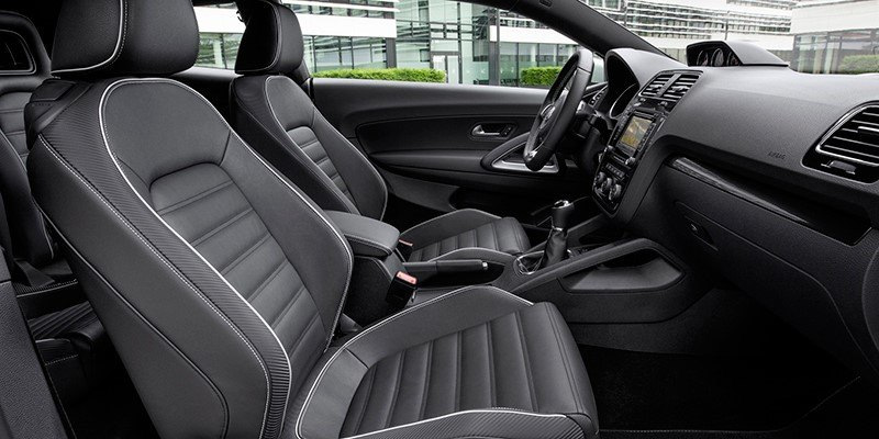 Trīsdurvju hečbeka Volkswagen Scirocco apskats