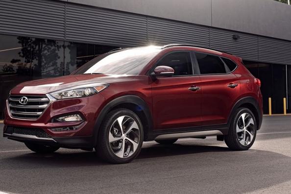 Trešās paaudzes krosovera Hyundai Tucson apskats